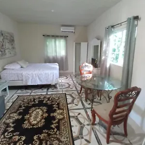 Grace Garden By Eminence Ent Bed and breakfast